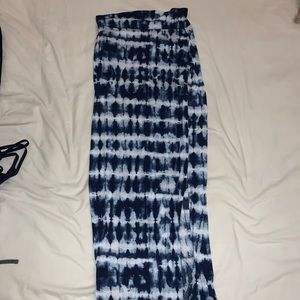 RUE 21 MAXI SKIRT